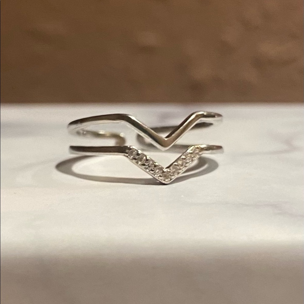 V Shape Open Band S925 - image 4